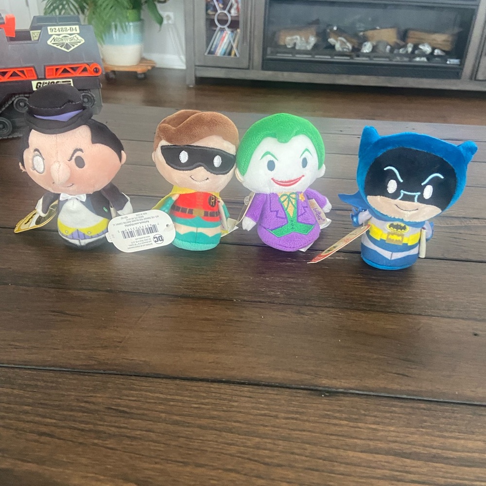 Itty Bittys lot of 4 dc plushies